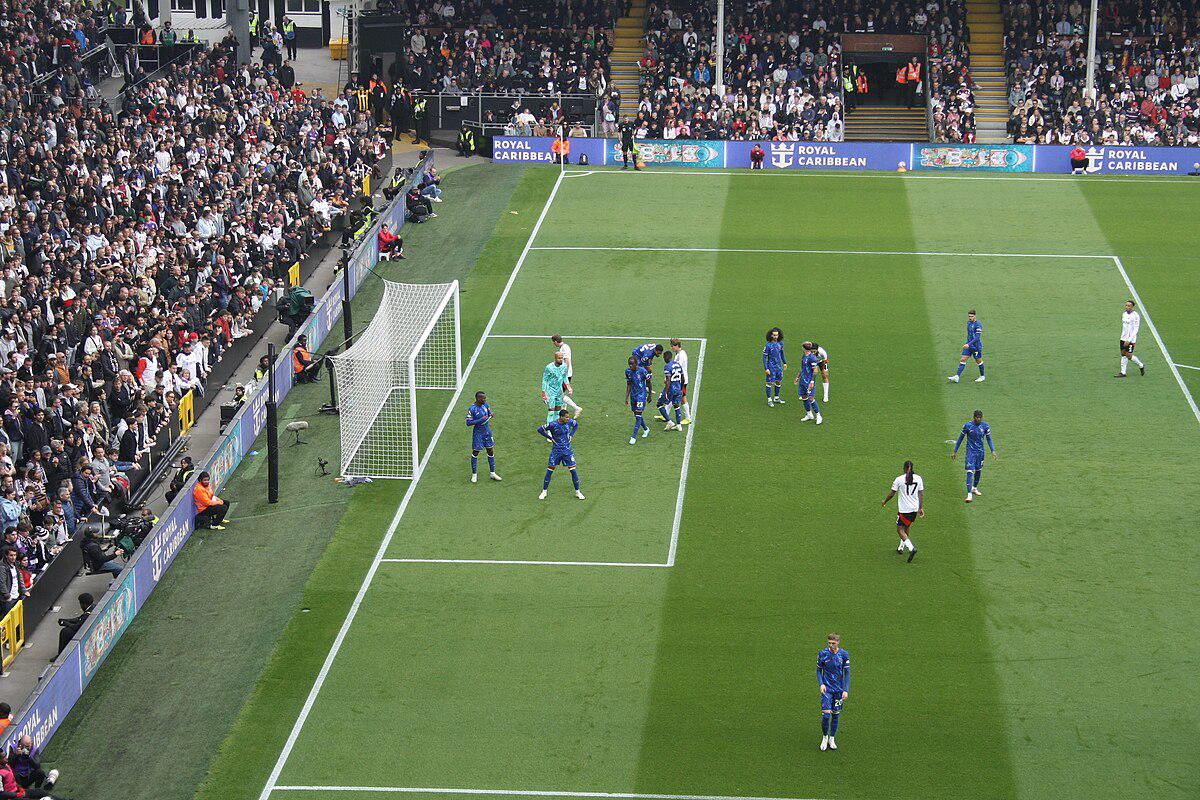 杰克逊英超适应与成长轨迹:从西甲射手到蓝军核心的蜕变之路